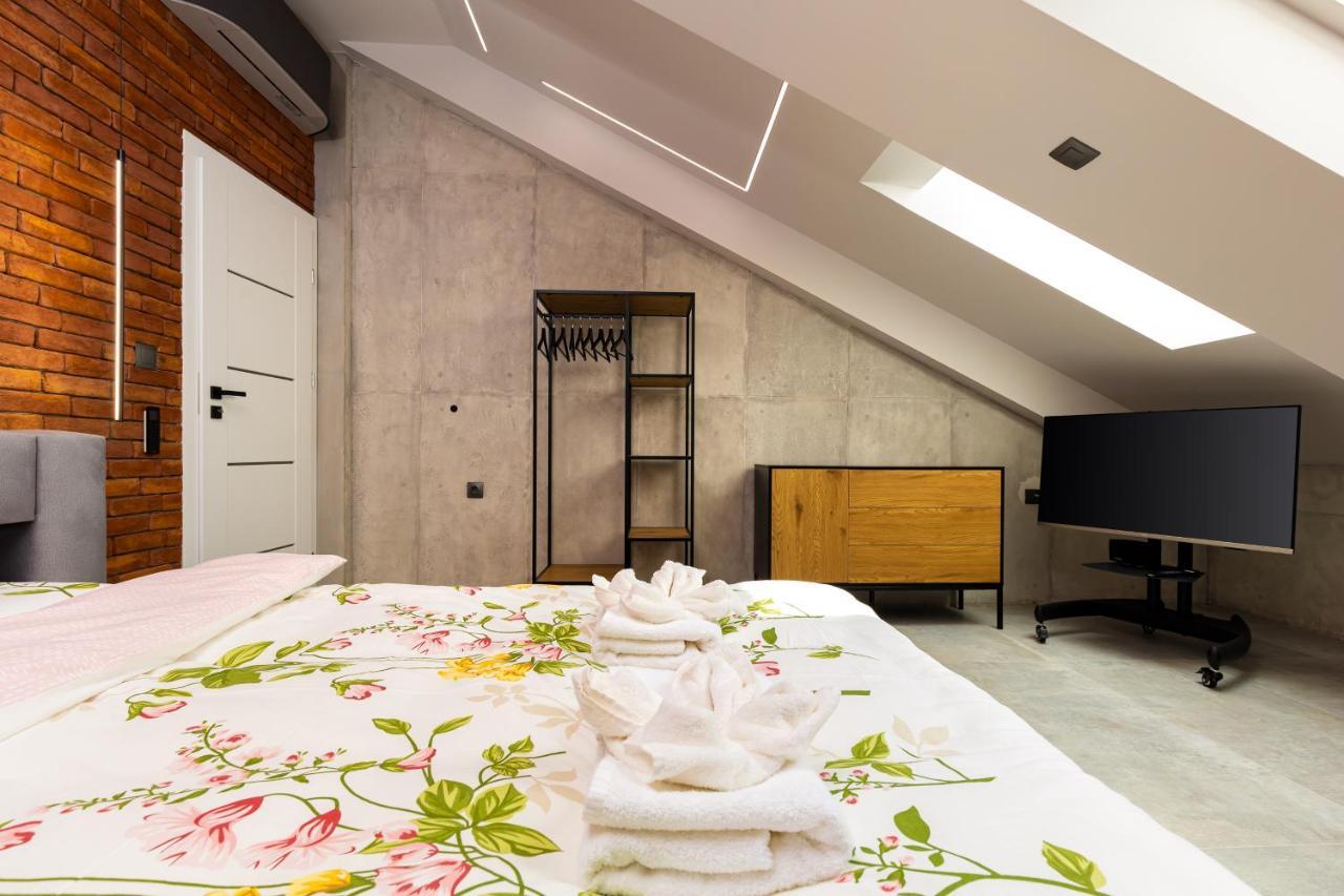 Industrial-Style 2Bd Loft With Parking Spot By Flat Mаnager Apartment Plovdiv Luaran gambar