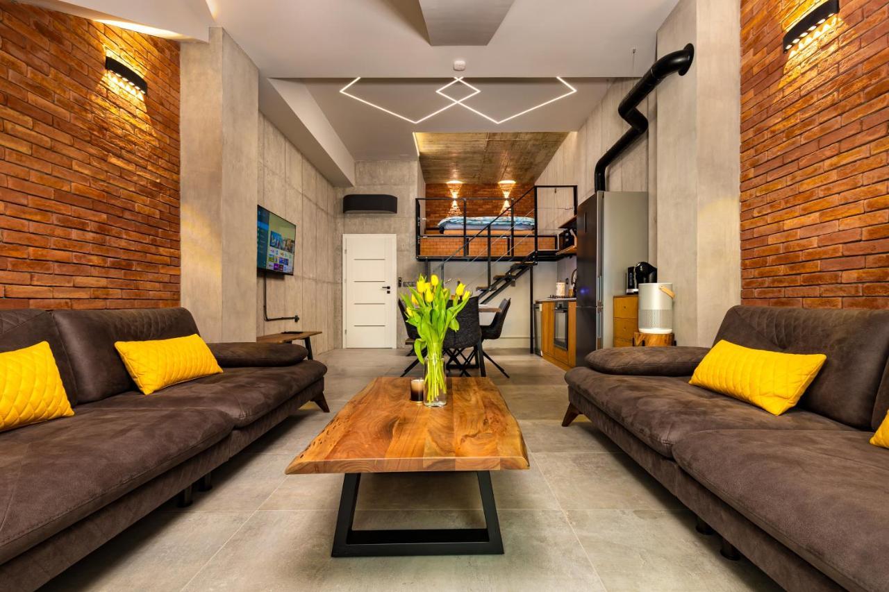 Industrial-Style 2Bd Loft With Parking Spot By Flat Mаnager Apartment Plovdiv Luaran gambar