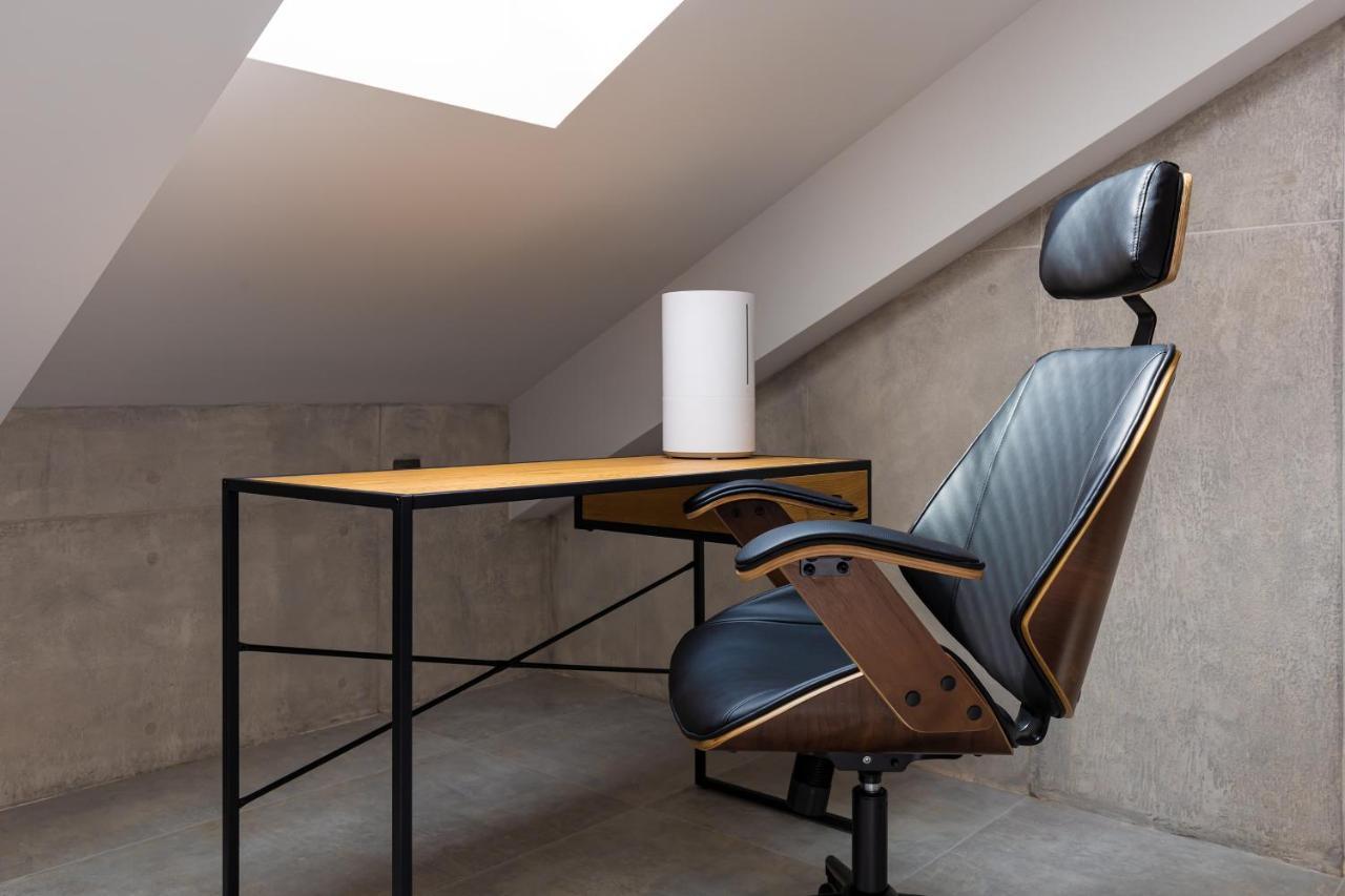 Industrial-Style 2Bd Loft With Parking Spot By Flat Mаnager Apartment Plovdiv Luaran gambar